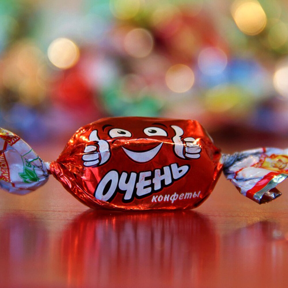 мишка сормовская конфета. конфетка 1 выпуск 6. тнт 2023 шоу. конфеты в красивых фантиках. шоу конфетка.