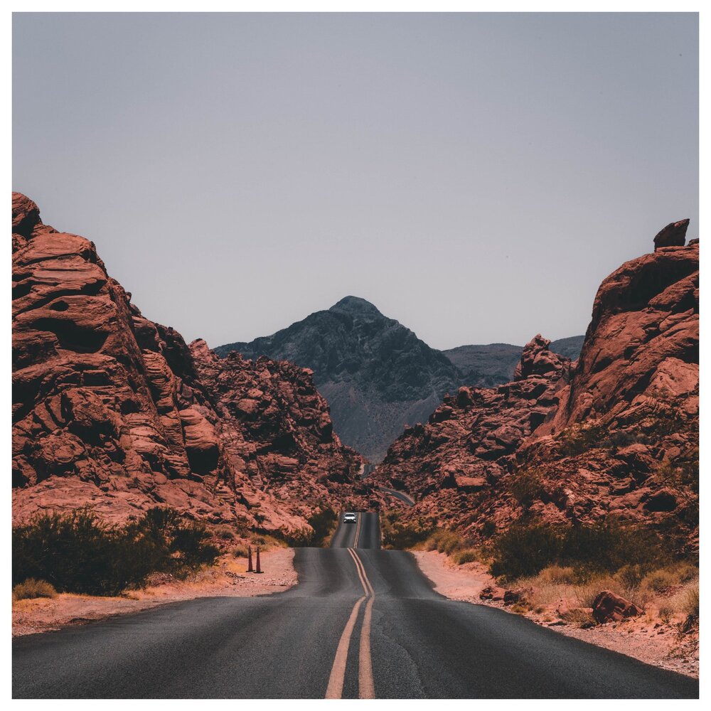 Run away. Desert laki Bass. Laki Bass - Desert трек. Va - the best Road trip collection (2019) обложка.