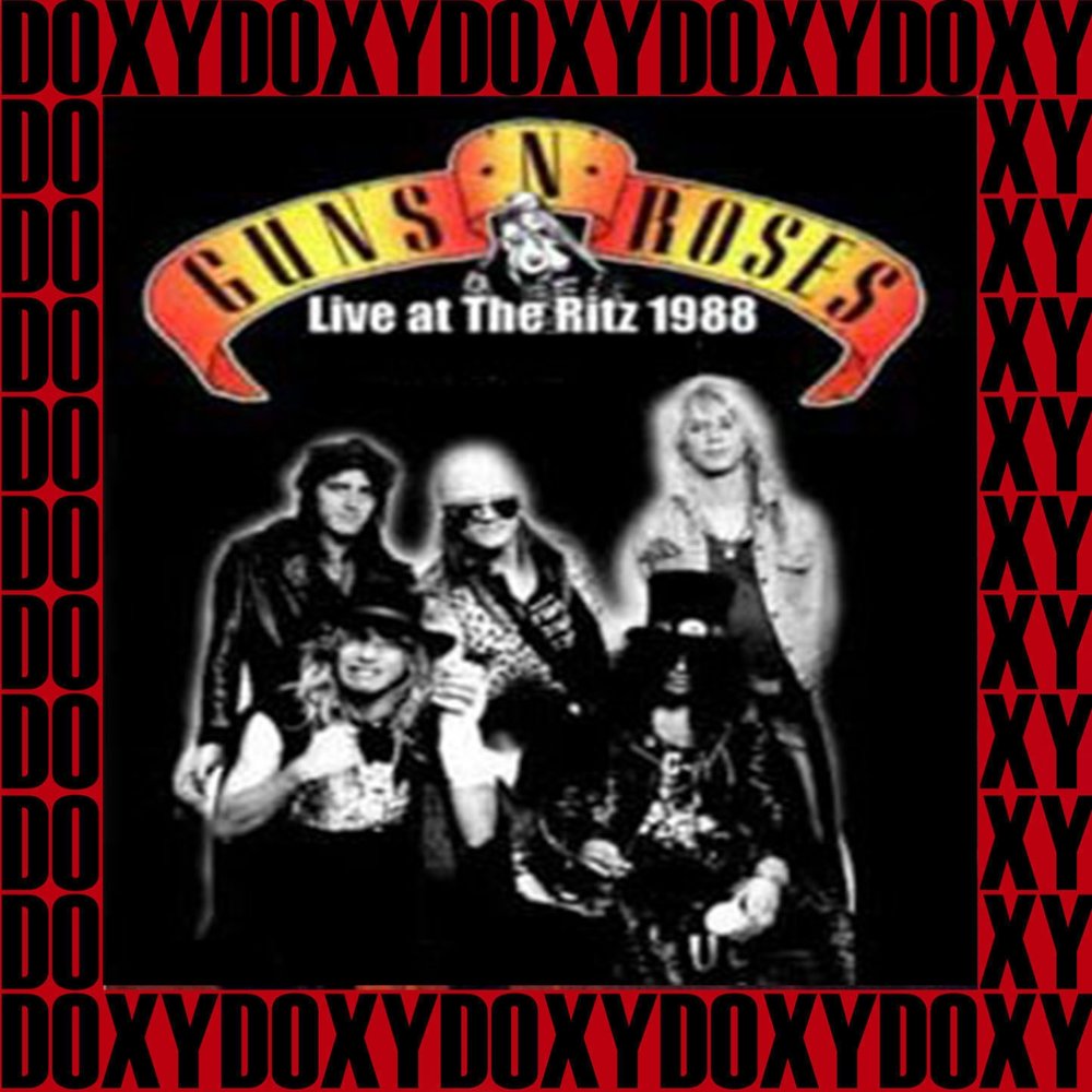 Гитарист куин. Queen guns n roses. Группа guns n’ roses. Рок группа ганс н роуз. Слэш с гитарой.