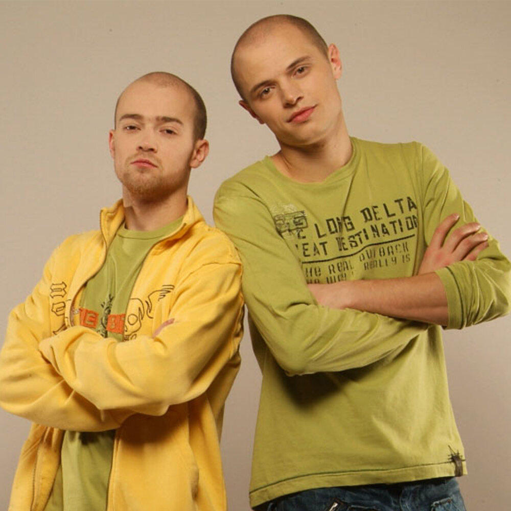 Колготкидегі майлы әйелдердің порносы