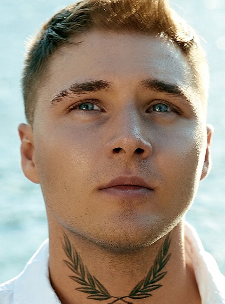Максим аршавин биография певец личная жизнь Максим Аршавин album Далеко далеко... listen online free of charge on Yandex Mus