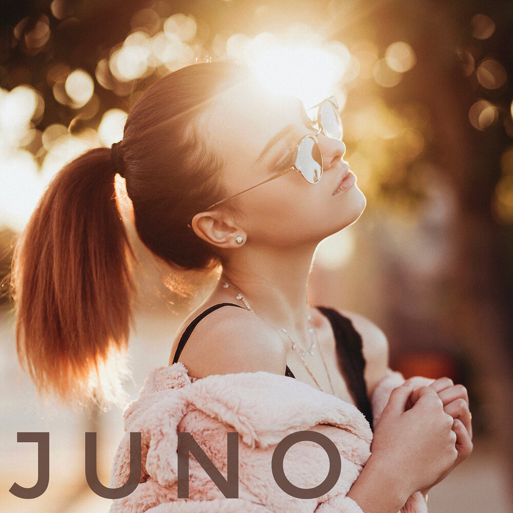 Дай ему сил кто поет. 60 Juno smile.