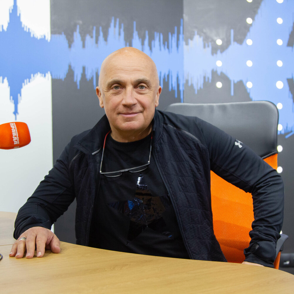 крамер виктор шоу. крамер режиссер мхат. крамер режиссер. ирвинг тальберг. режиссёры российского театра 21 века.