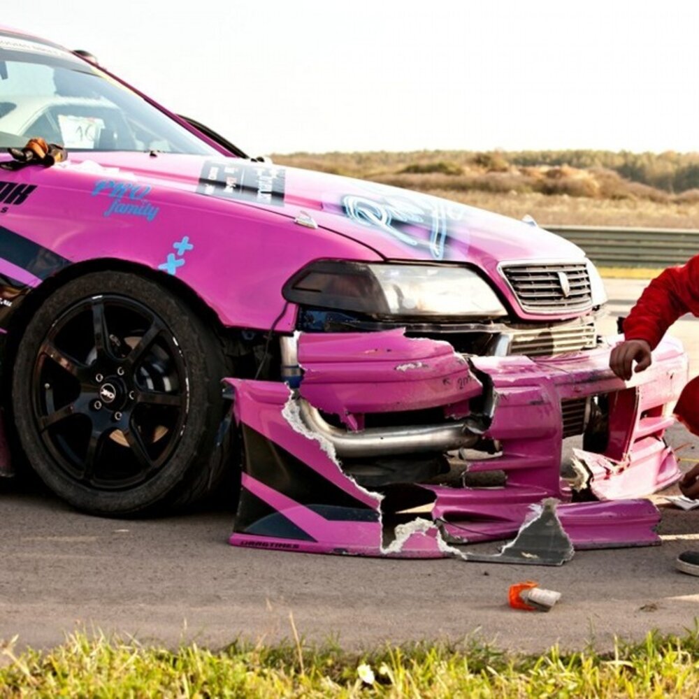 Crashing thread. JDM Toyota Mark 2 Drift.