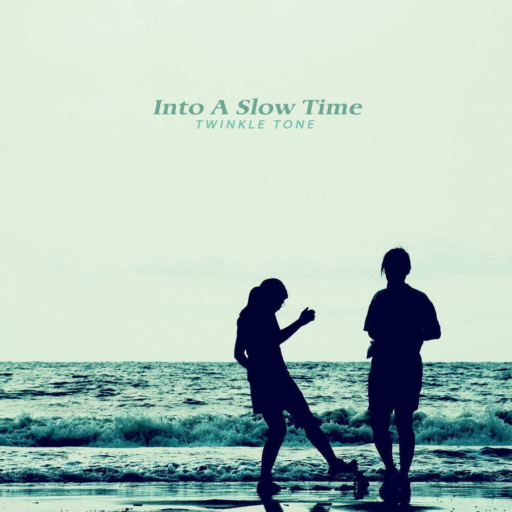 Slow time. Бренд Slow time. Выполнена из бренд Slow time.