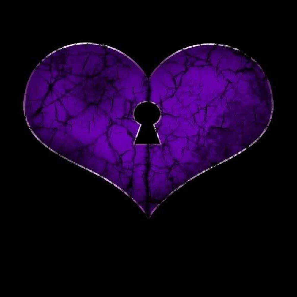 Purple heart перевод. Сердце фиолетовое. Фиолетовые сердечки. Сиреневое сердечко. Фиолетово черное сердце.