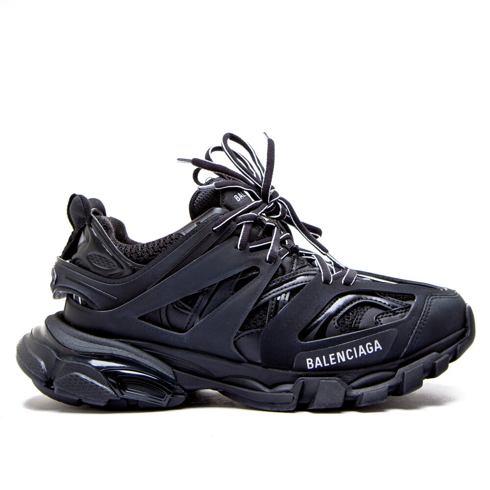 Balenciaga Triple s vs track 2