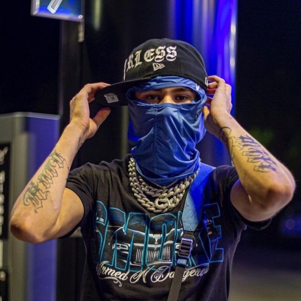 Adries — слушать онлайн бесплатно на Яндекс Музыке в хорошем качестве