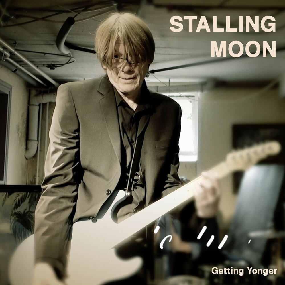 Stalling. Moon getting. Time Stall.