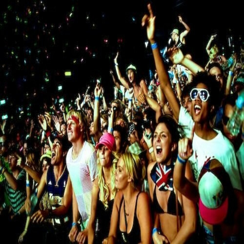 Let s party песня. Let s party песня. Пати надпись. I wanna party. Barbie girl обложка.