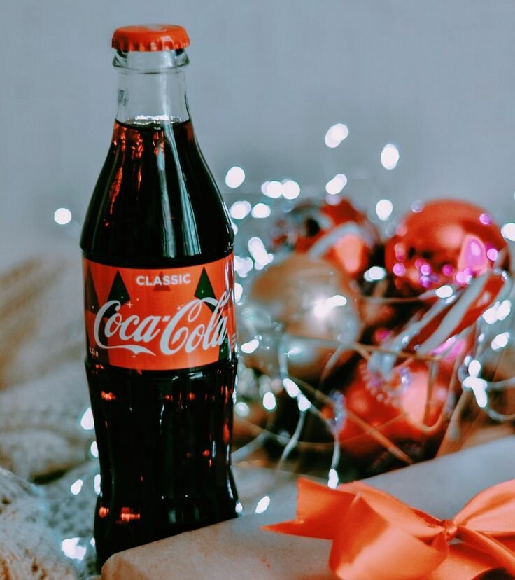 Новая кола. Новогодняя Кока кола. Кола новый год. Coca Cola Новогодняя. Кока кола новый год.