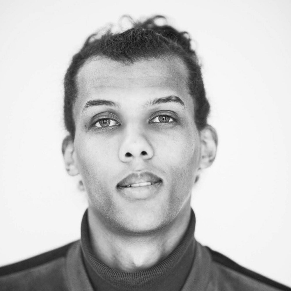 Французский рэпер. Stromae. Stromae 2021. Stromae 2022. Stromae 2020.