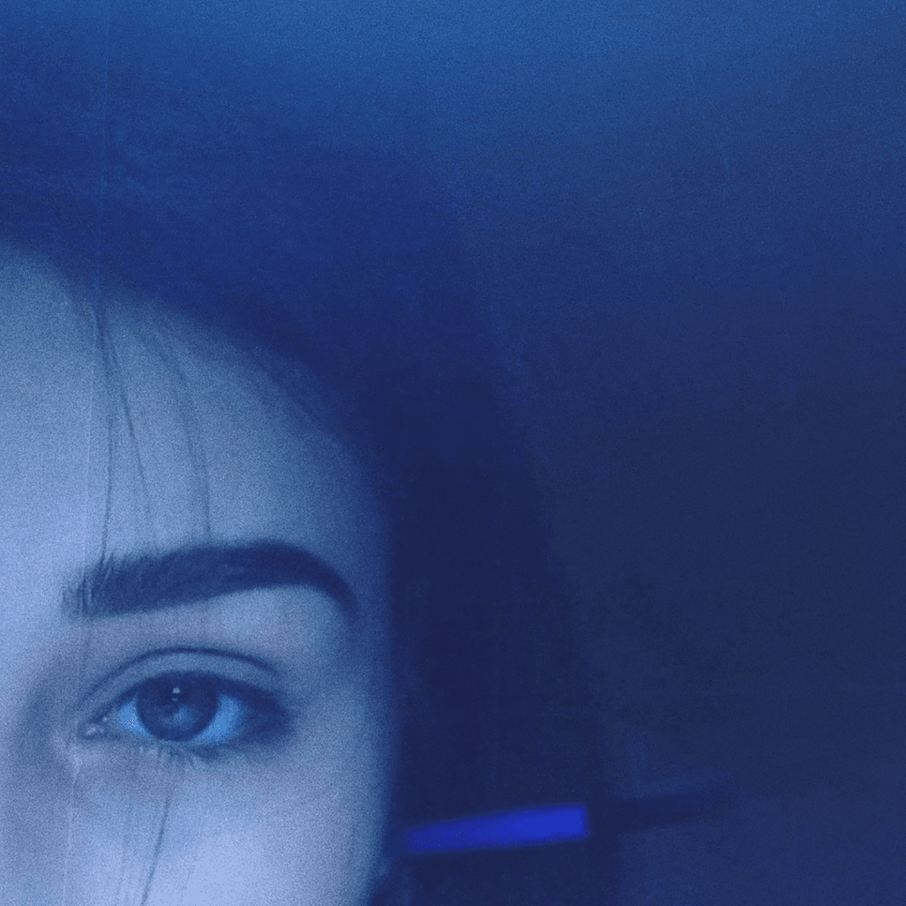 Альбом face hate love. Face обложка альбома. Половина лица на синем фоне. Hate love фейс обложка. Альбом face hate love.
