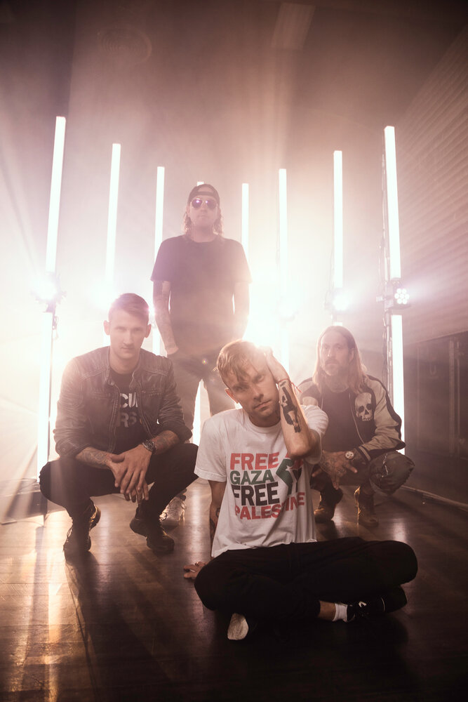 Куинн оллман. The used listening. The used группа 2020. The used группа. The used listening.