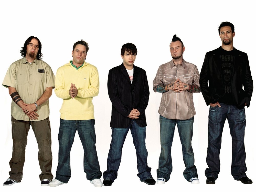 Bloodhound gang солист сейчас. Группа bloodhound gang. Группа bloodhound gang. Группа bloodhound gang. Группа bloodhound gang 2018.