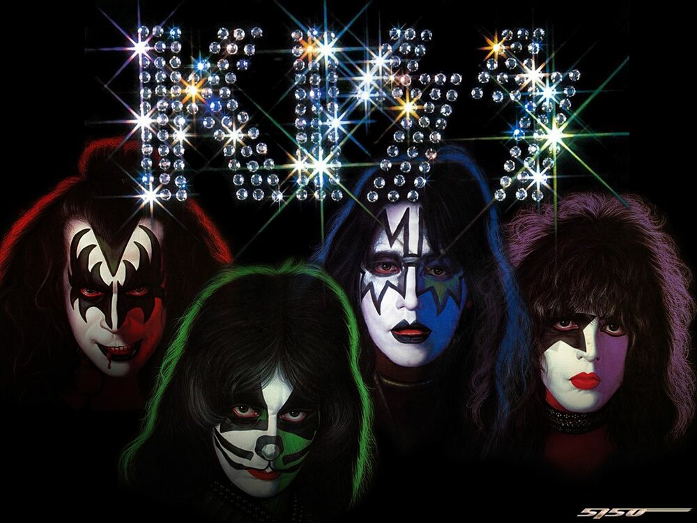 Kiss flac. Группа Kiss. Хард рок группа Кисс. Глэм рок группа Kiss. Группа Кисс постеры.