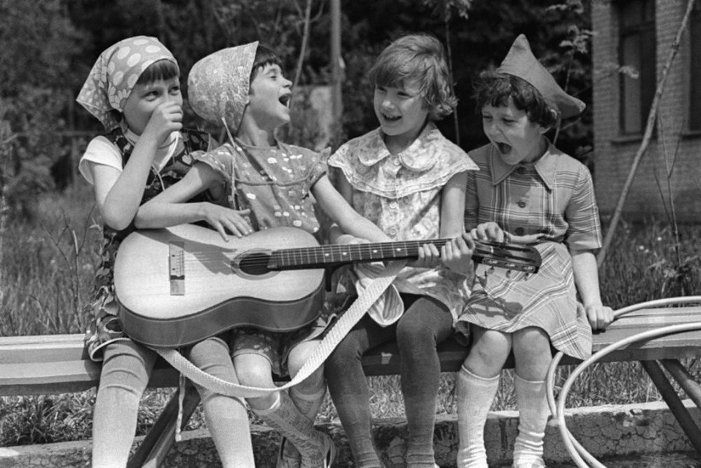 Мелодии забытых лет. Детство в Советском Союзе. Счастливое советское детство. Советские дети летом. Счастливые советские дети.