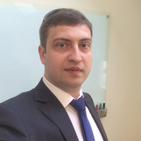 Олег Варенников